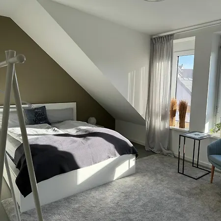 Apartamento Gemuetliche Mit 2 Schlafzimmern Auf 75 Qm Kurnach